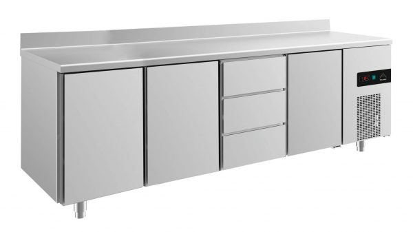 Kühltisch -2 bis +8°C 2330x700x850mm mit 3x Türen und 1x drei Schubladen – Bild 1