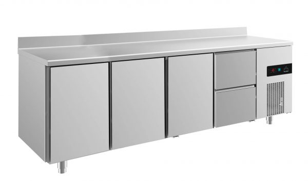 Kühltisch -2 bis +8°C 2330x700x850mm mit 3x Türen und 1x zwei Schubladen – Bild 1