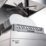 Haubenspülmaschine H3 mit Klarspülmittel- und Reinigerdosierpumpe – Bild 3